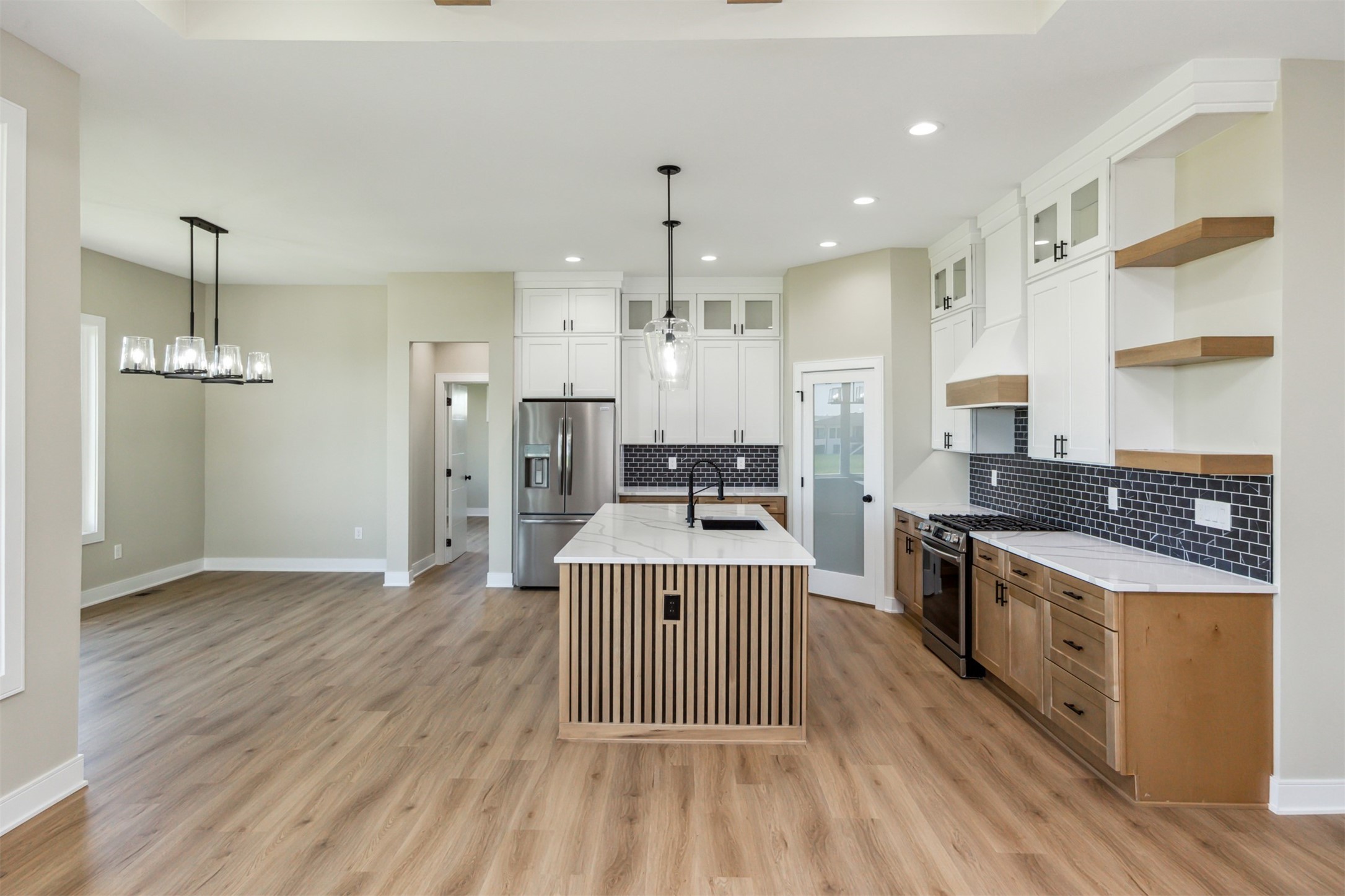 17322 North Valley Drive