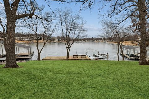 Homes For Sale - 199 Cottage Lane<br/> Montezuma, IA 50171