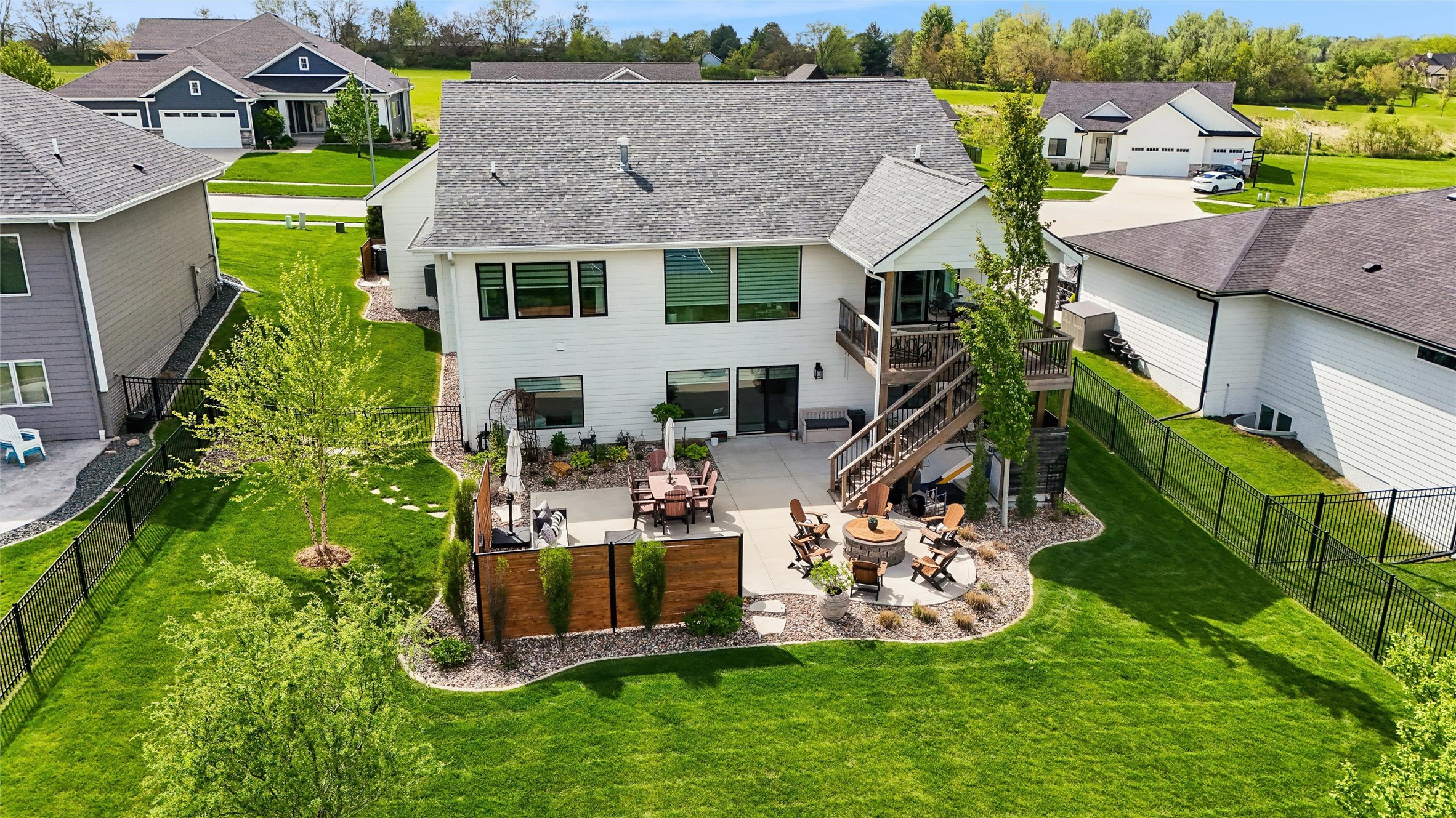 1706 Peaceful Circle