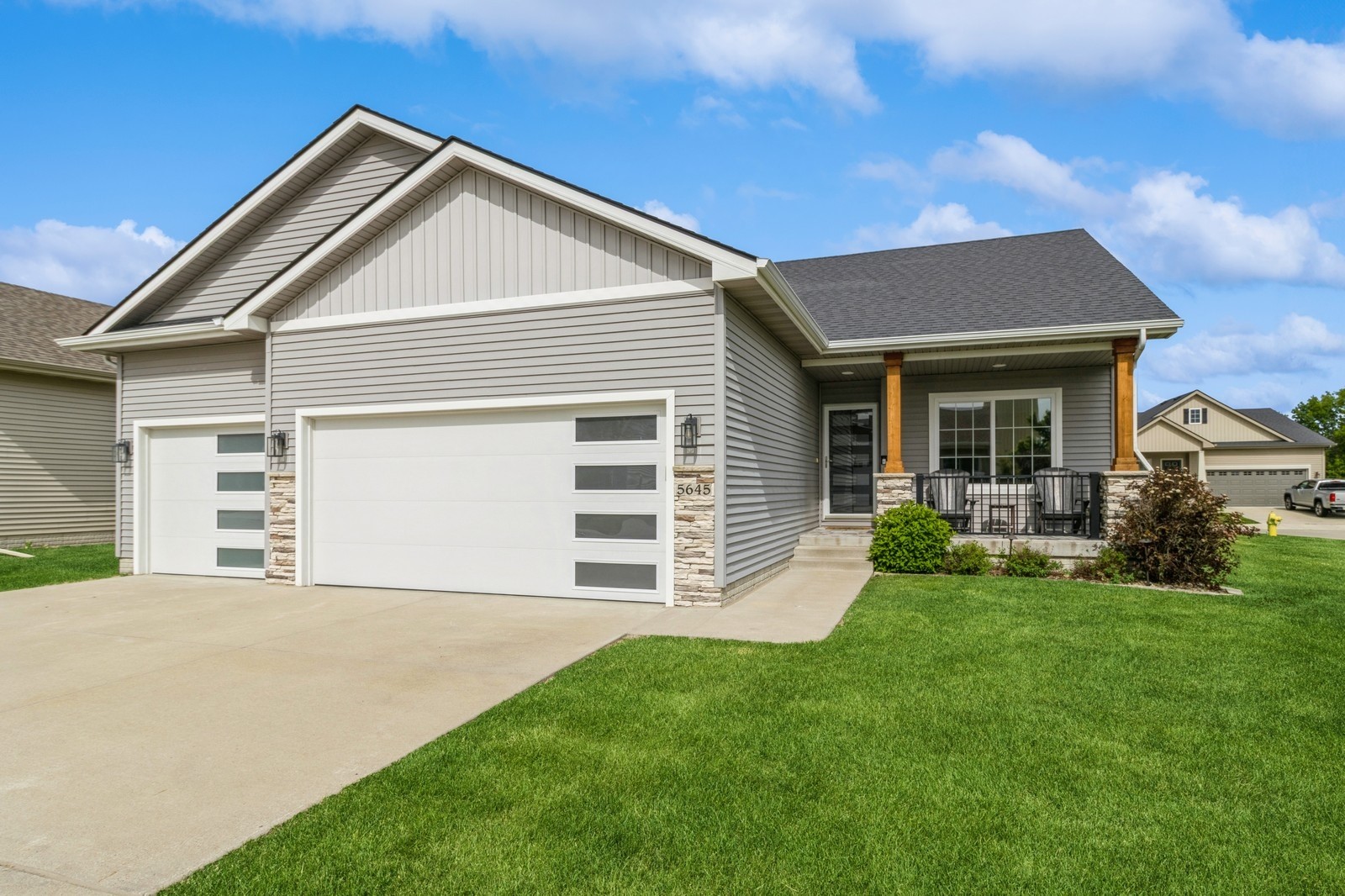 5645 Prairie Grass Drive, Johnston, Iowa image 1