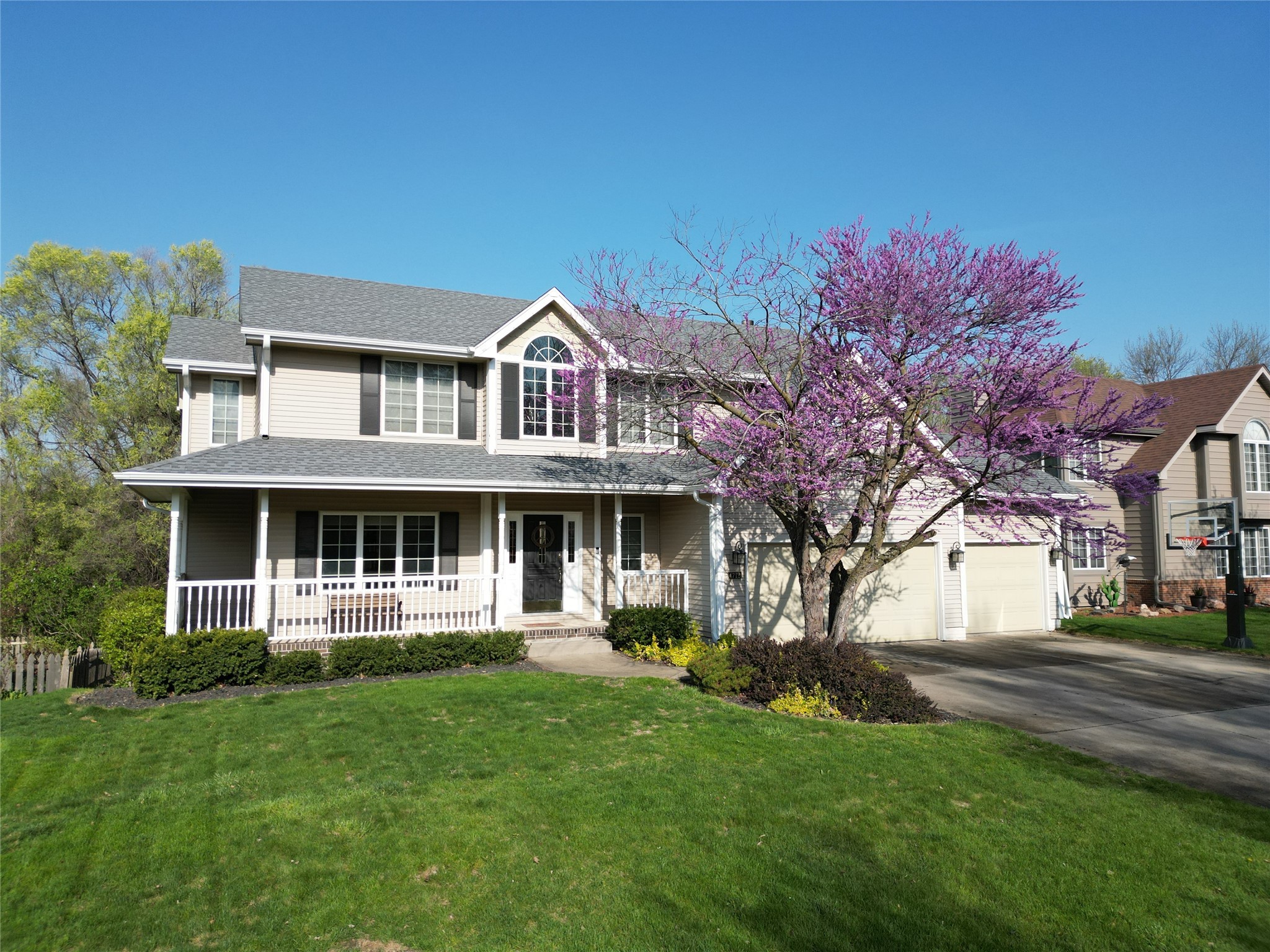 4712 95th Street, Urbandale, Iowa image 1