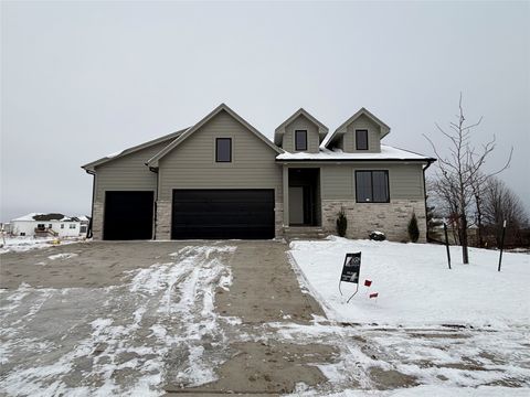 4635 173rd Street Urbandale IA 50323