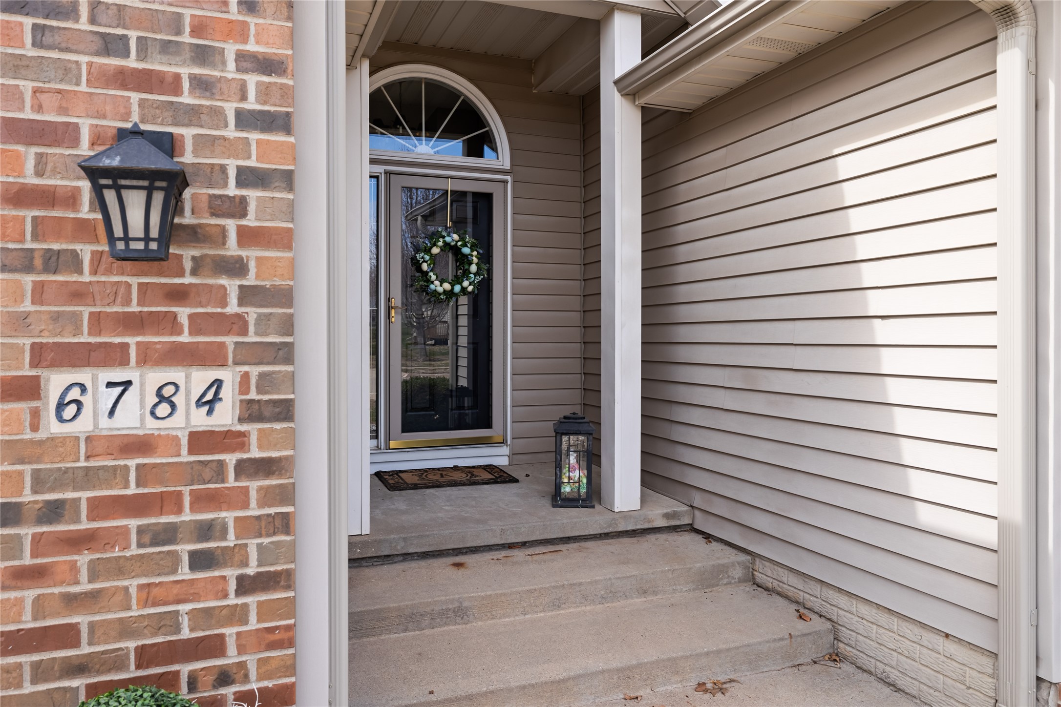 6784 NW 57th Street, Johnston, Iowa image 3