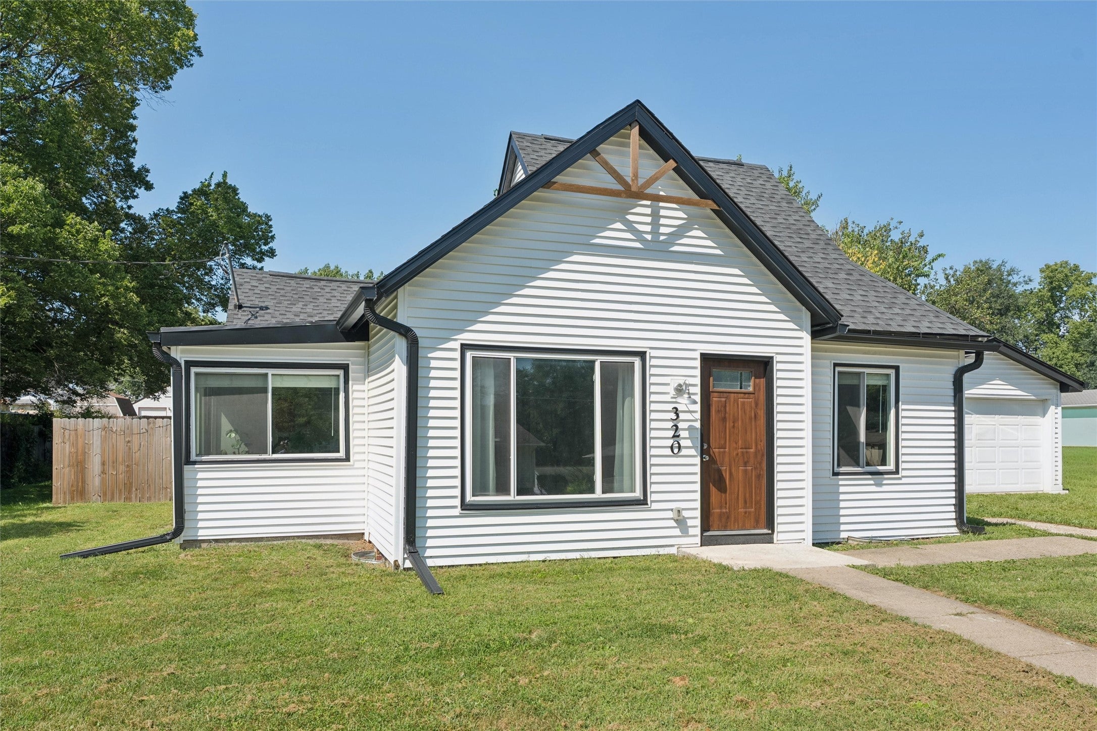 320 N 5th Street
