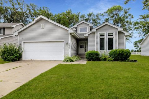 Single Family Residence in West Des Moines IA 6408 Center Street.jpg