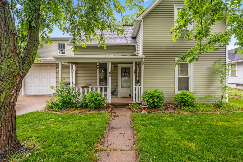 104 Grant Street, Bondurant, Iowa image 1