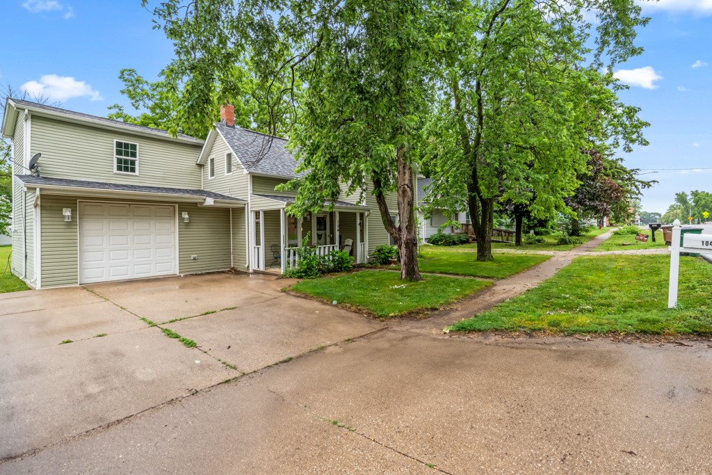 104 Grant Street, Bondurant, Iowa image 2