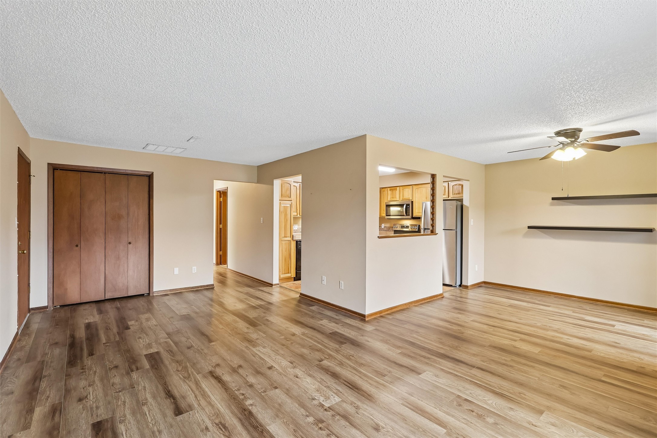 4733 Woodland Avenue 2