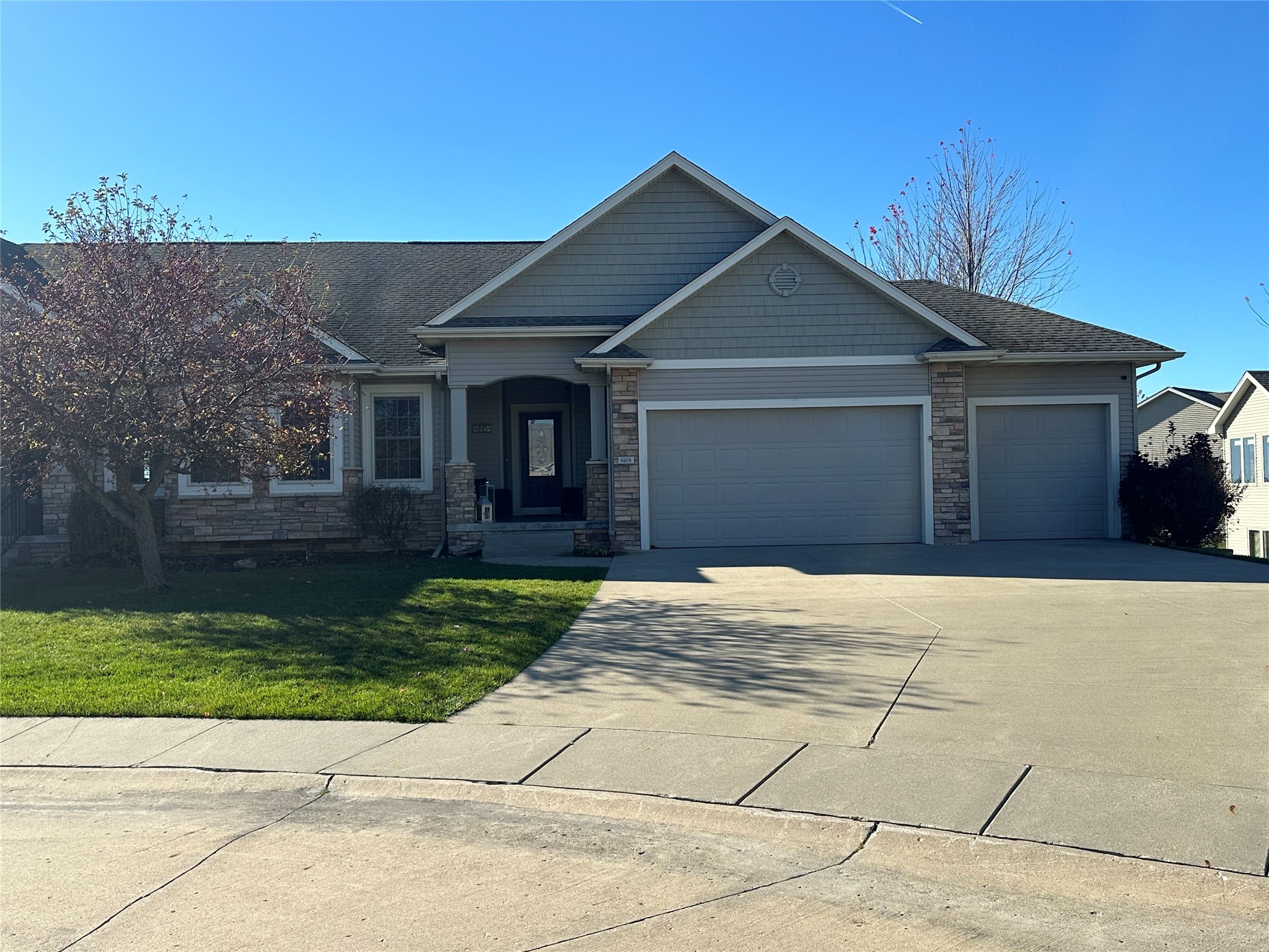 4604 143rd Street, Urbandale, Iowa image 1