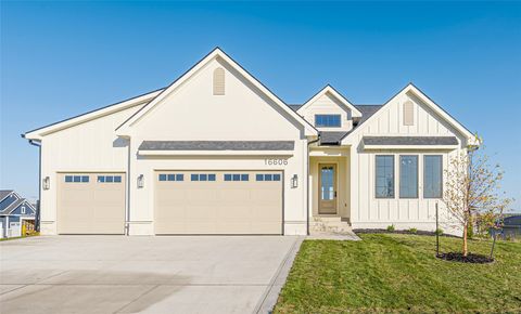 16606 Deerview Drive Urbandale IA 50323