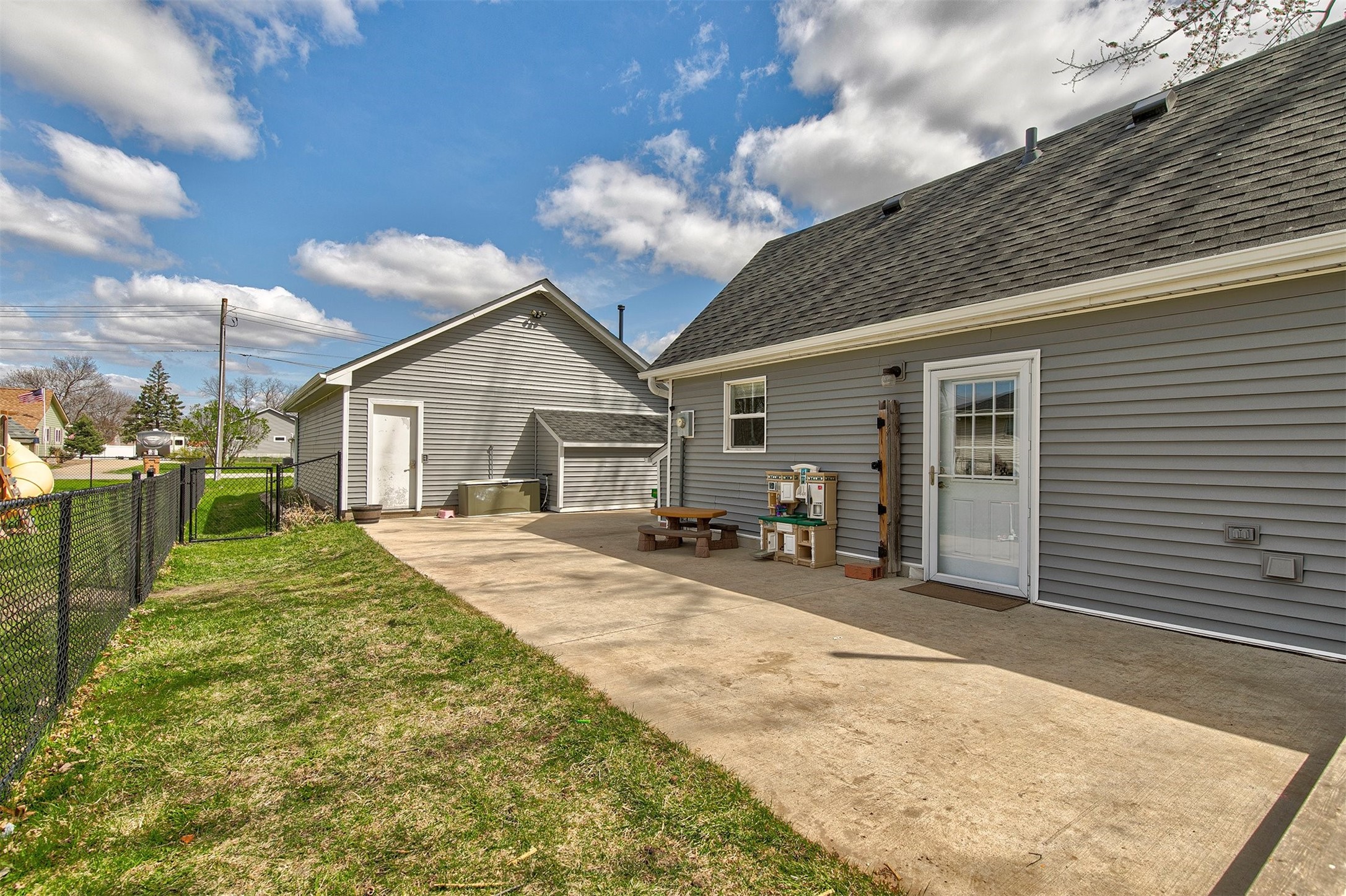 304 SE Ewing Street, Grimes, Iowa image 28