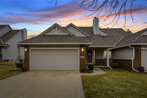 Condo For Sale - 1476 Pompano Drive<br/> Clive, IA 50325