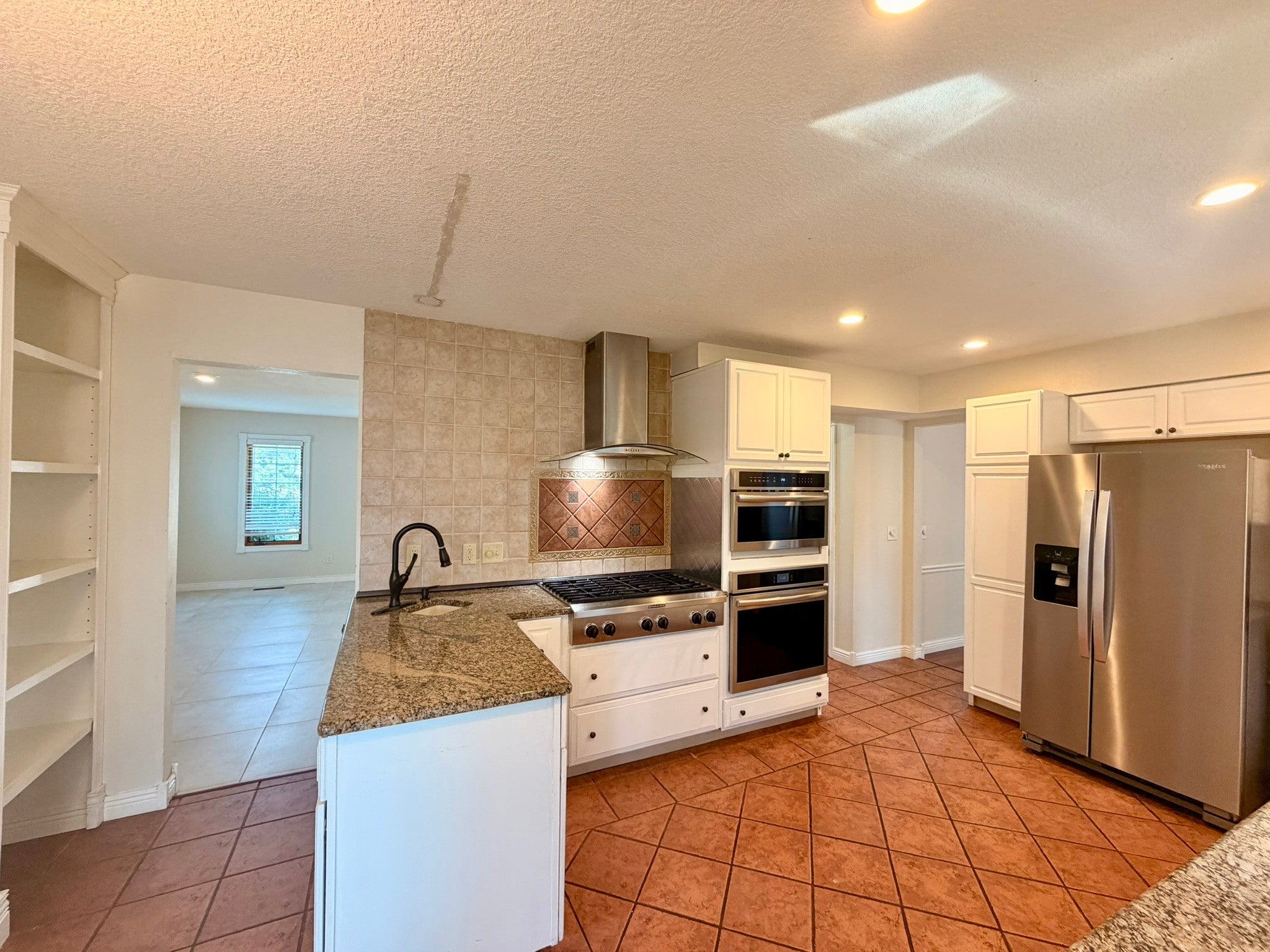 1828 NW 87th Place