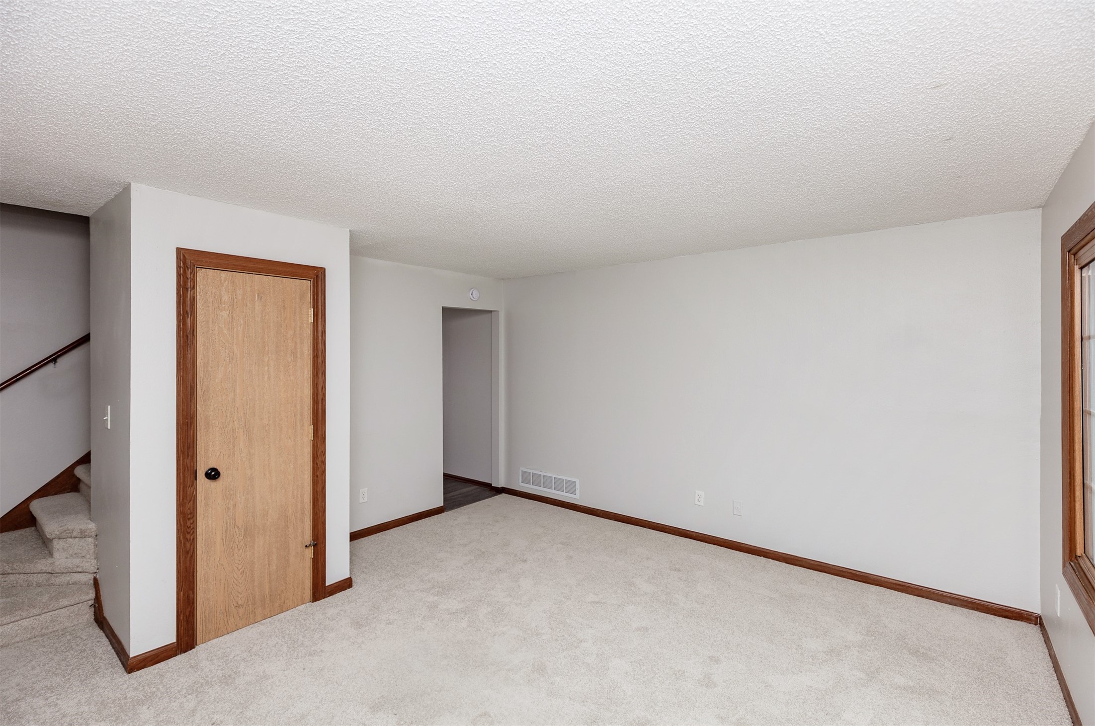 617 Hickory Hill Lane