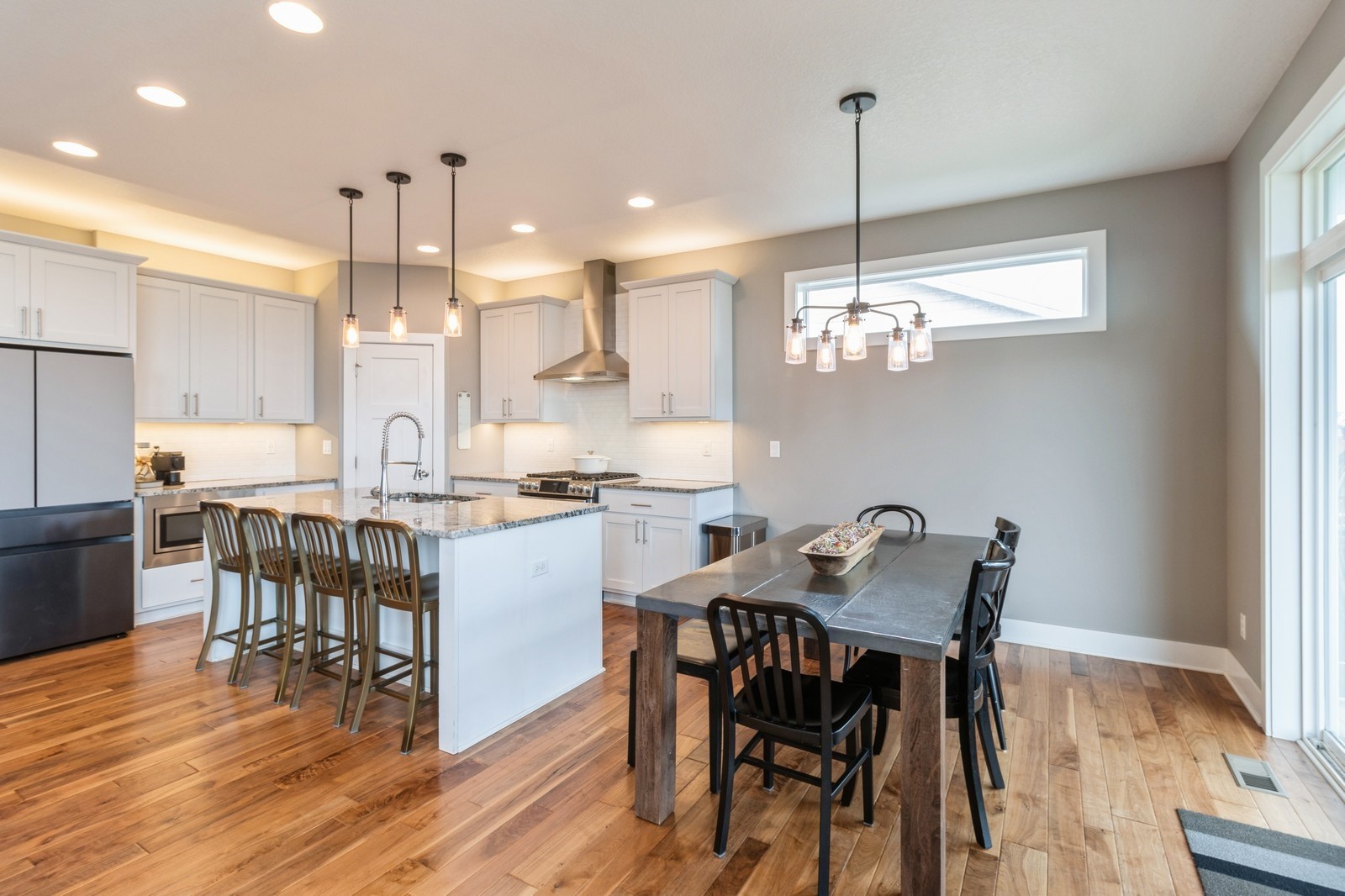 590 NE Meridian Drive, Waukee, Iowa image 4