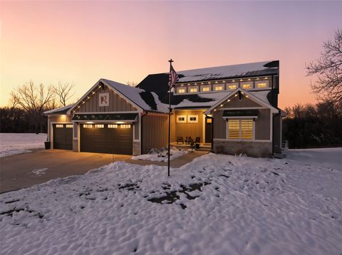 8656 NE 102nd Avenue Bondurant IA 50035