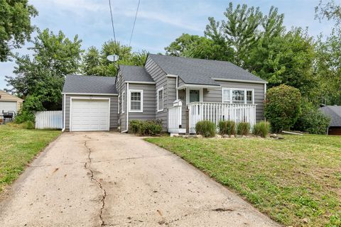 303 Virginia Avenue Des Moines IA 50315