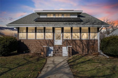 407 2nd Street SE State Center IA 50247