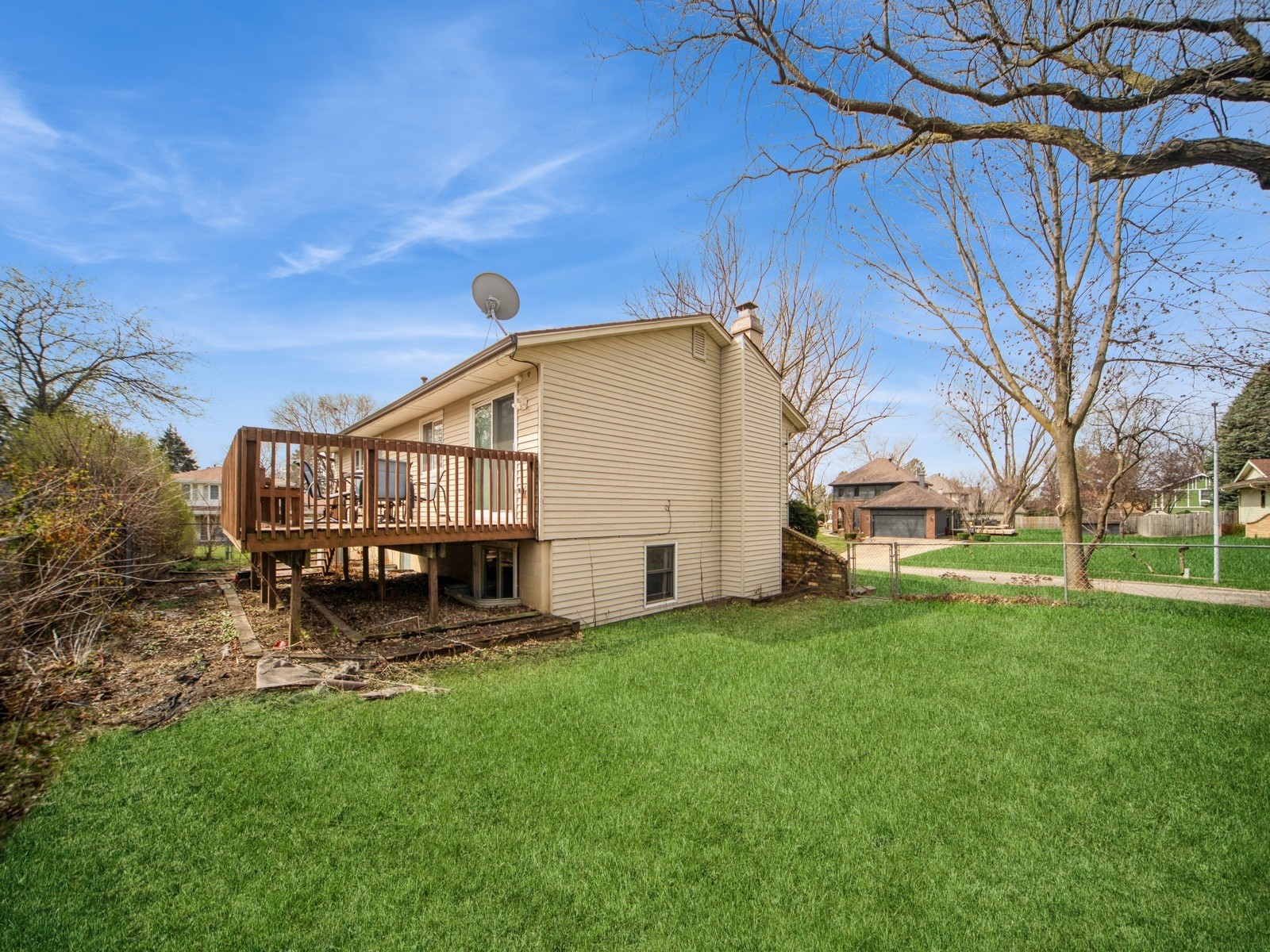 1019 Maplenol Drive, West Des Moines, Iowa image 31