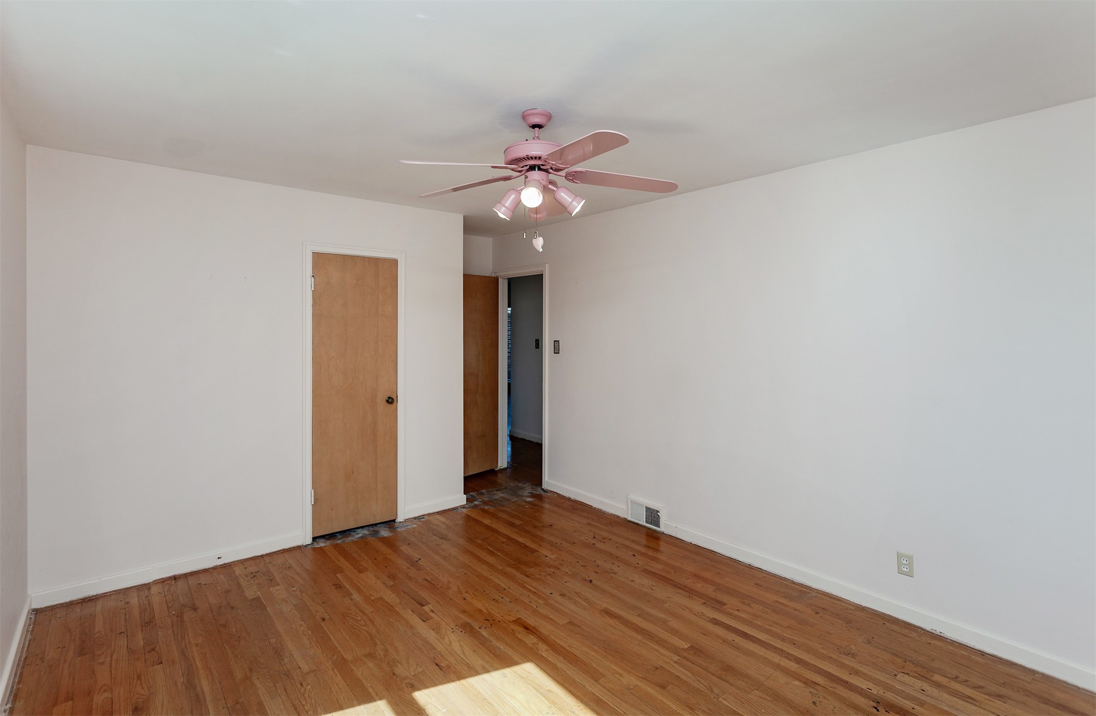 6826 Colby Avenue, Windsor Heights, Iowa image 16