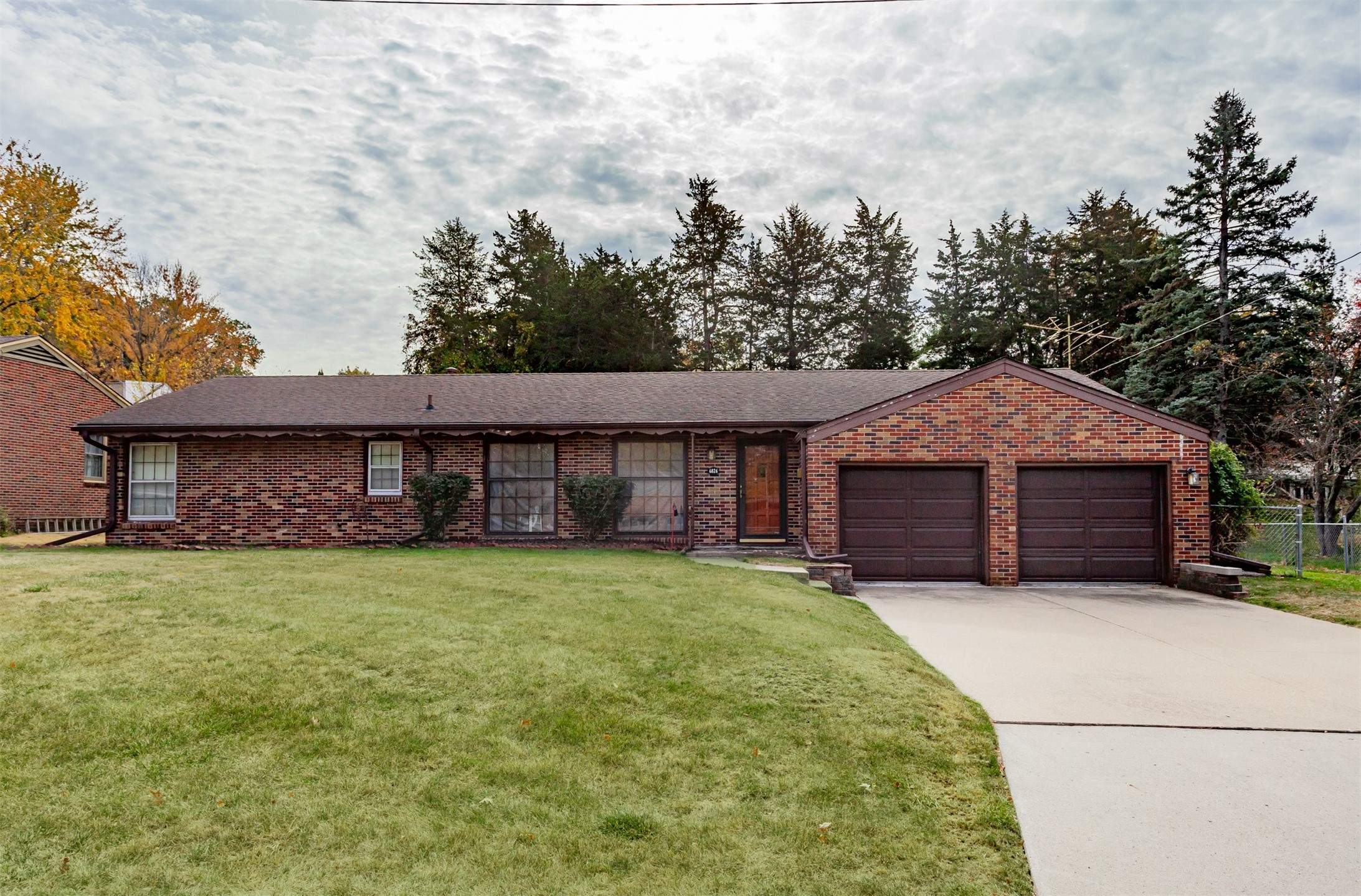 6826 Colby Avenue, Windsor Heights, Iowa image 1