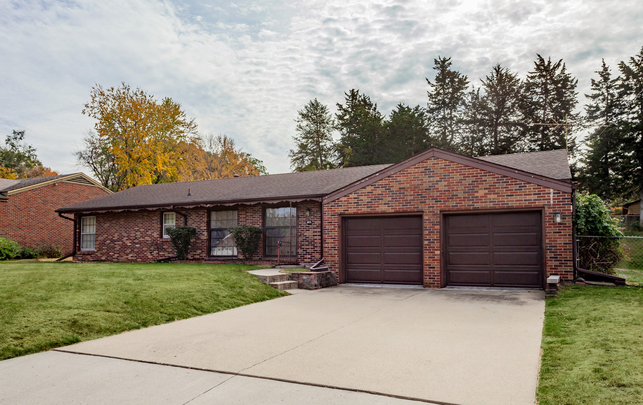 6826 Colby Avenue, Windsor Heights, Iowa image 2