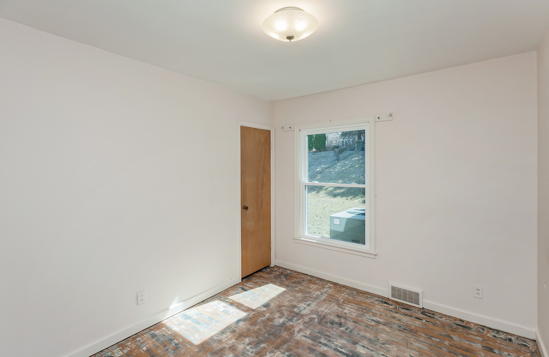 6826 Colby Avenue, Windsor Heights, Iowa image 13