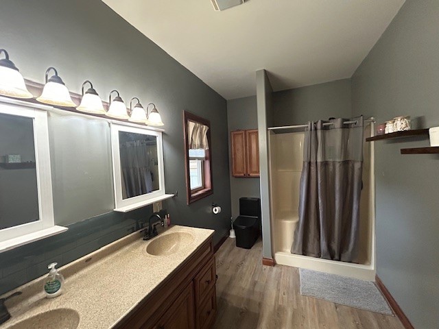 726 Country View Drive, Toledo, Iowa image 6