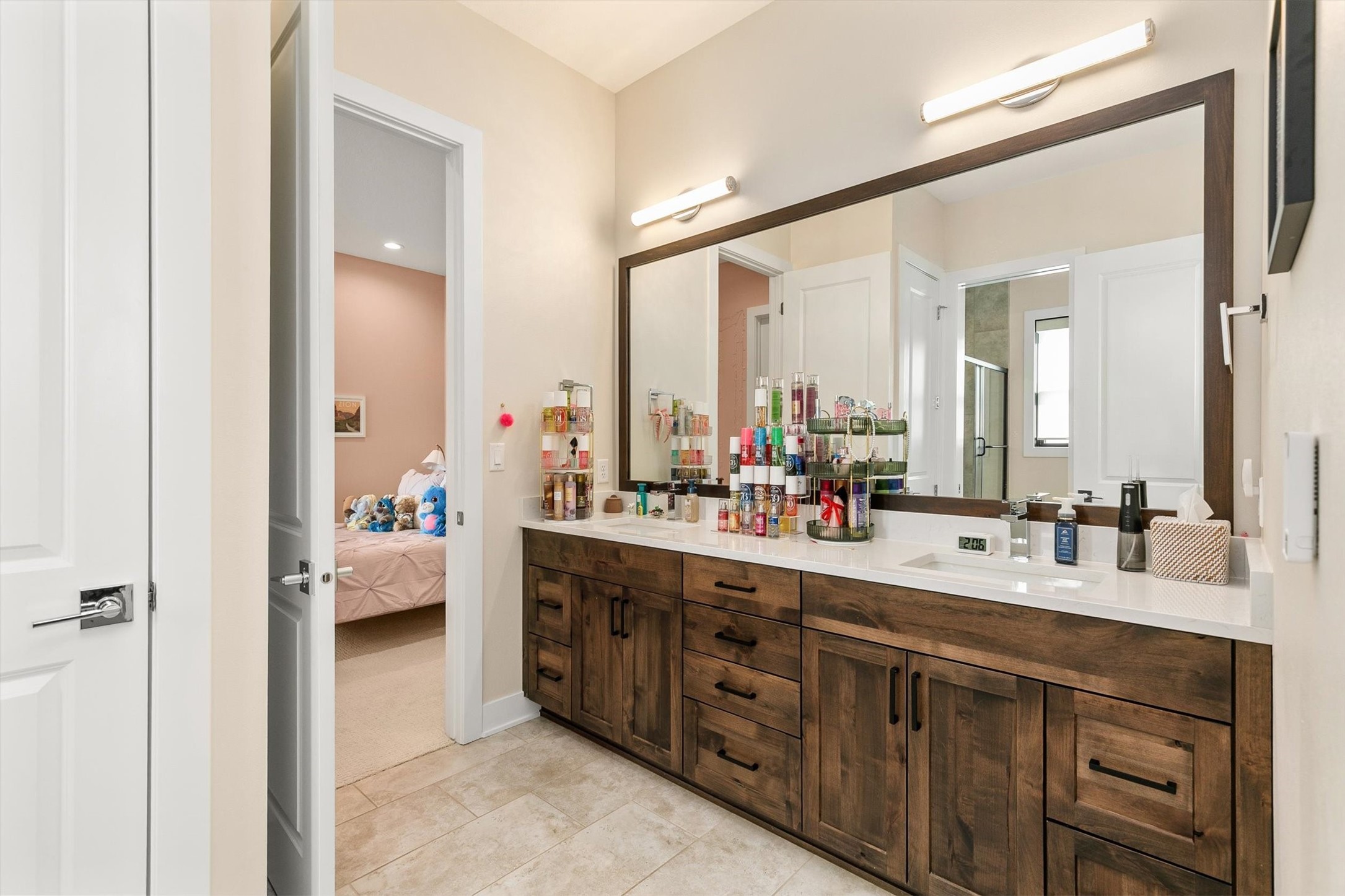 West Des Moines, Iowa, 50265, United States, 5 Bedrooms Bedrooms, ,6 BathroomsBathrooms,Residential,Active,2032446