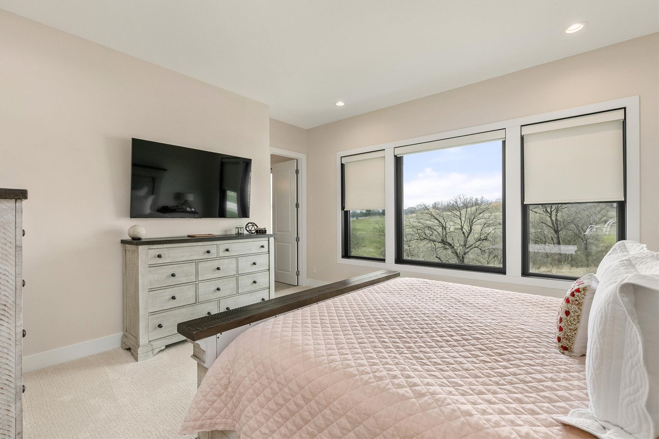 West Des Moines, Iowa, 50265, United States, 5 Bedrooms Bedrooms, ,6 BathroomsBathrooms,Residential,Active,2032446