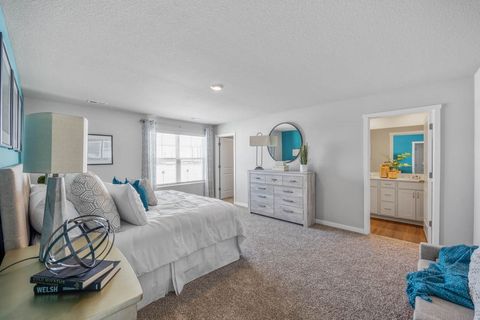 Condominium in Urbandale IA 14216 Bentwood Drive.jpg