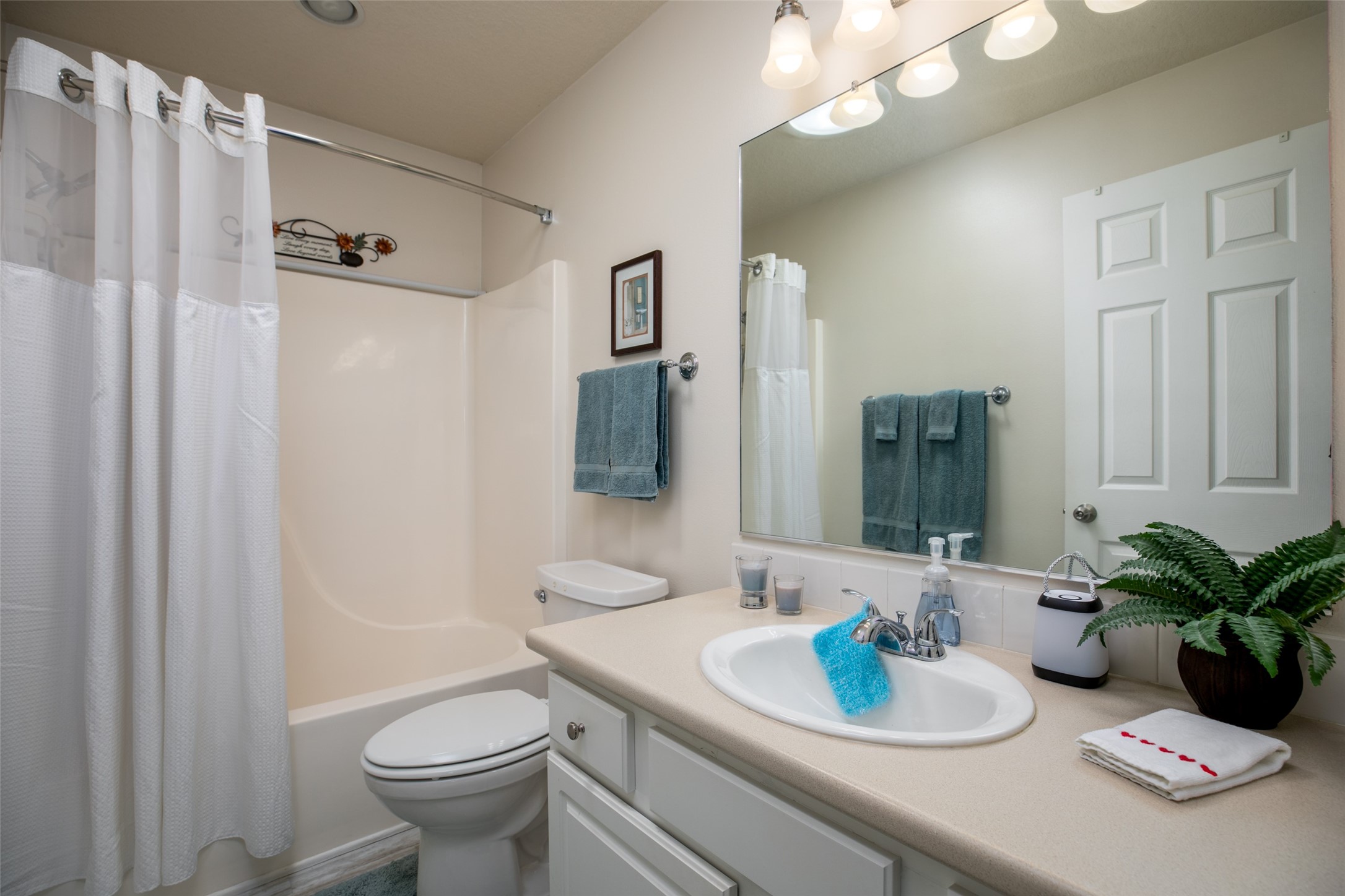 4381 Ashley Park Drive, West Des Moines, Iowa image 17