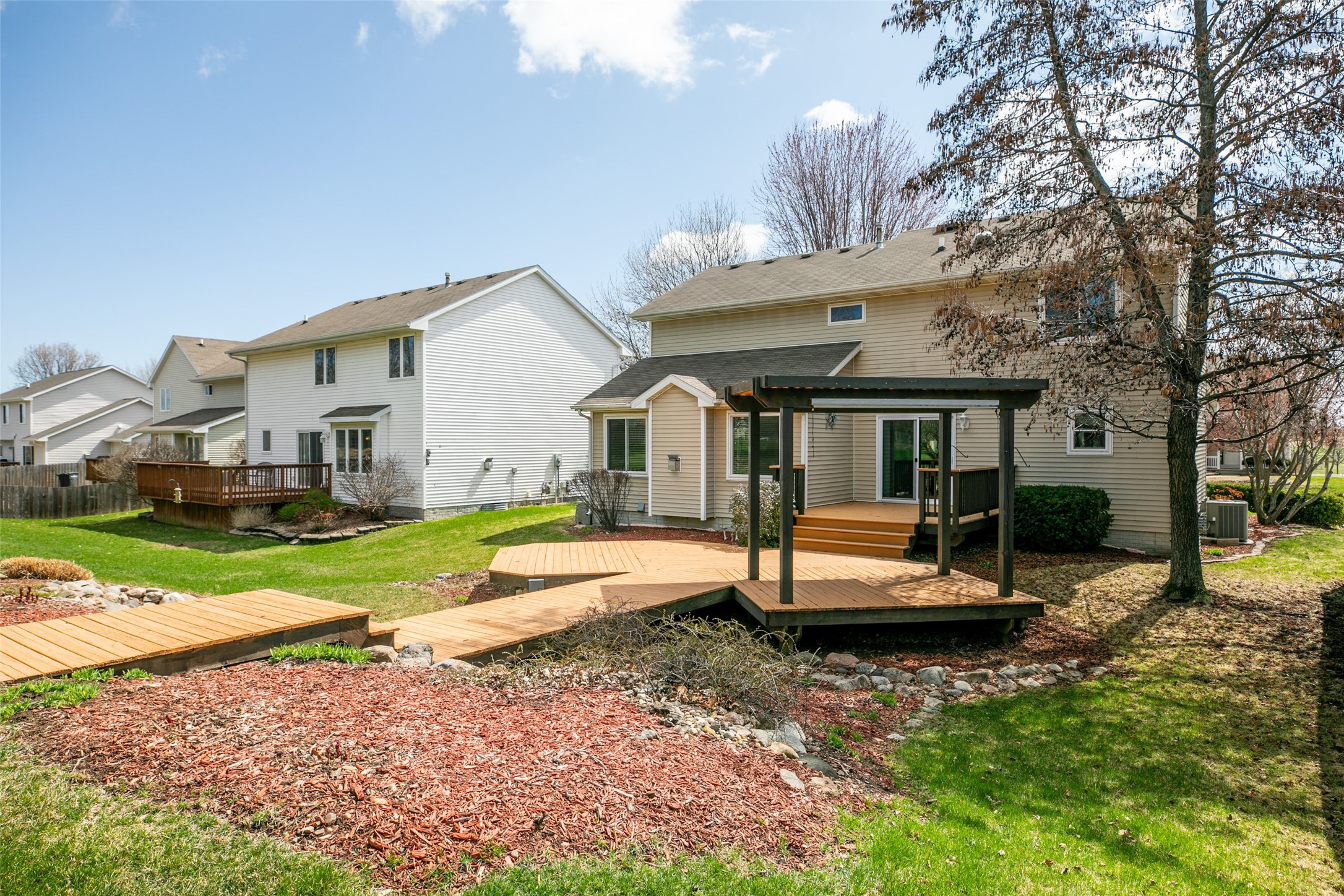 4381 Ashley Park Drive, West Des Moines, Iowa image 24