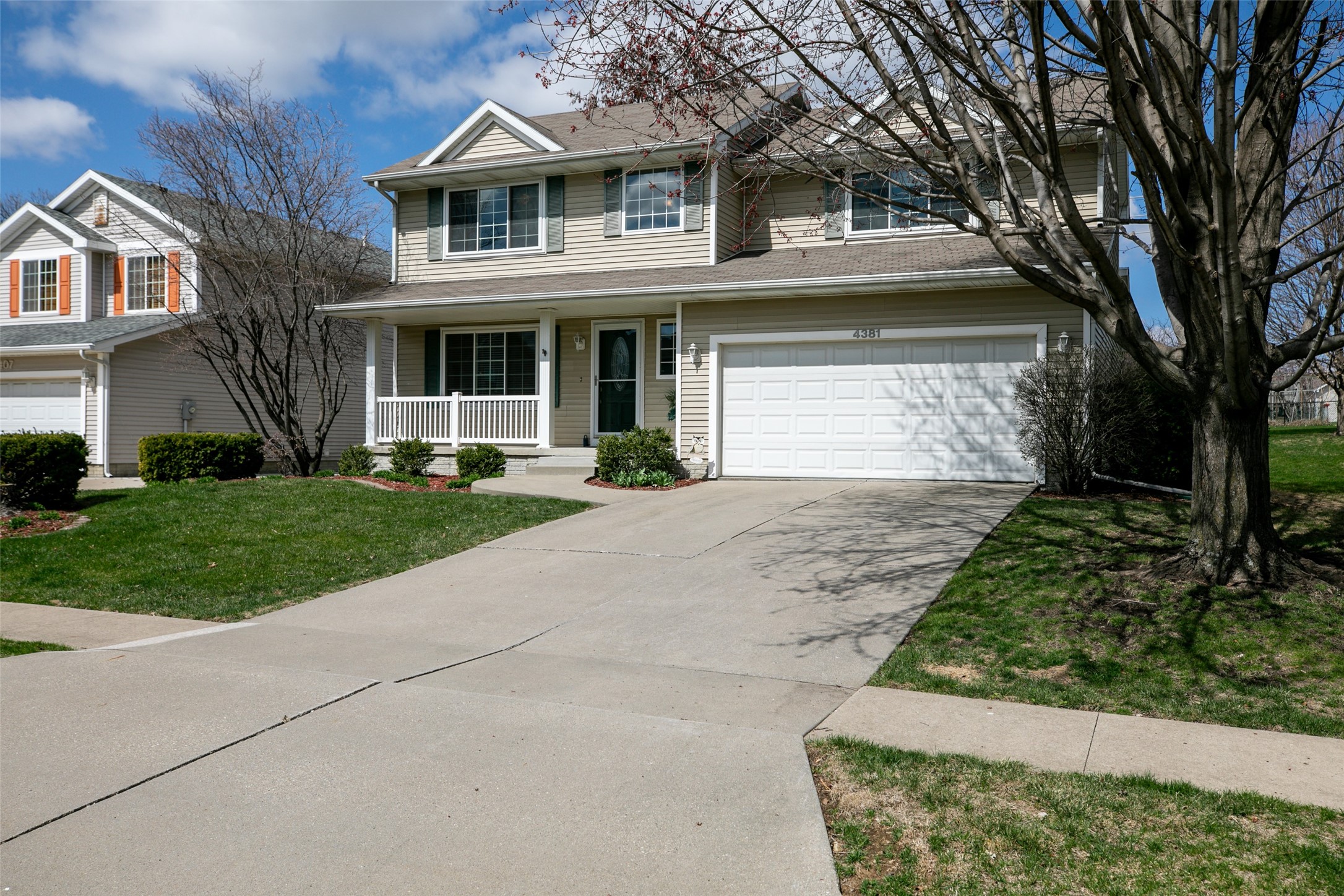 4381 Ashley Park Drive, West Des Moines, Iowa image 3