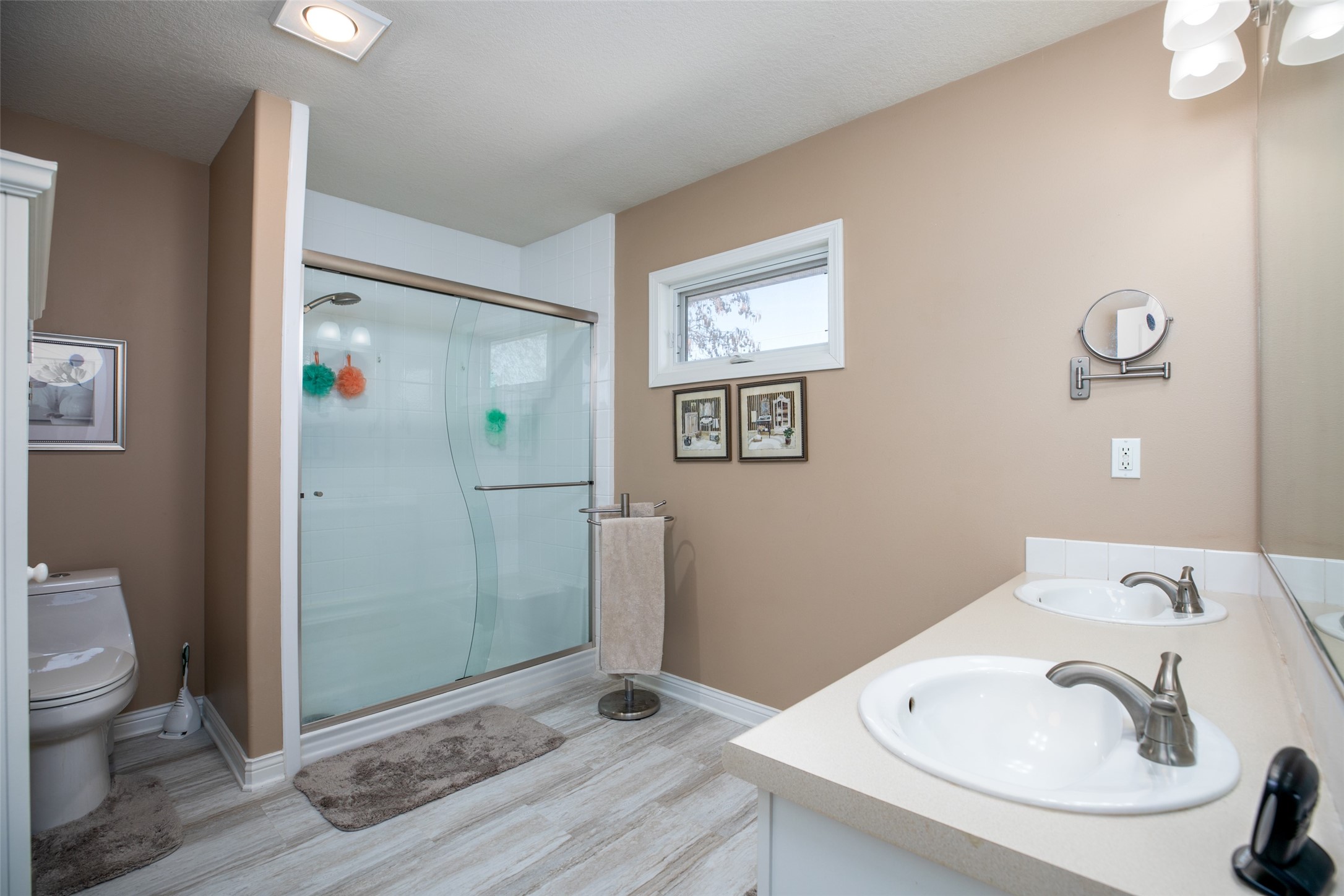 4381 Ashley Park Drive, West Des Moines, Iowa image 14