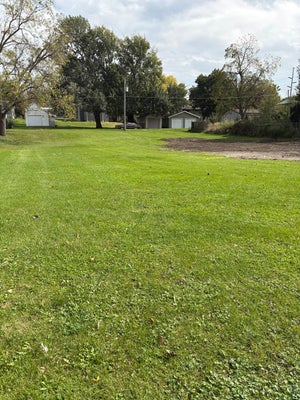 610 CENTER ST, GRINNELL, IA 50112 - Image 74ad1a5d898efda84649e2d2bd210d2b/3849622065
