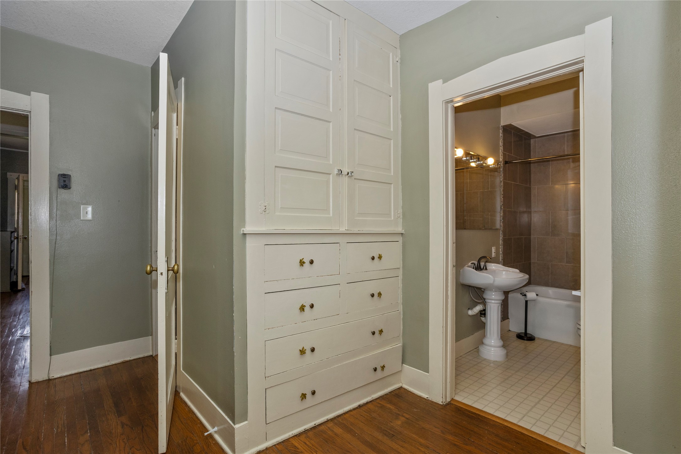 5420 Ingersoll Avenue, Des Moines, Iowa image 16