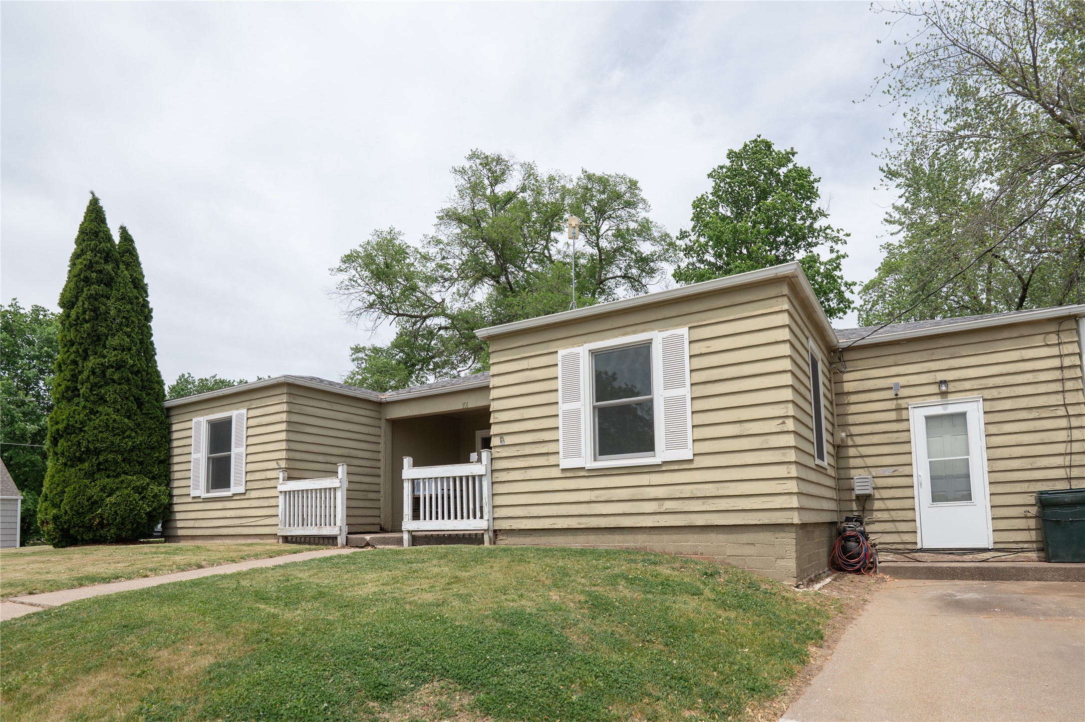 101 E Cronkhite Street, Knoxville, Iowa image 18