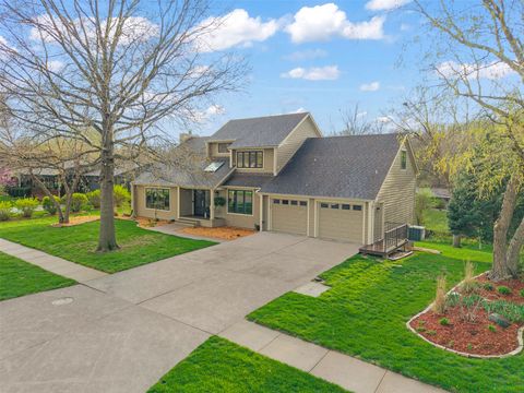 1507 W 4th Street Pella IA 50219