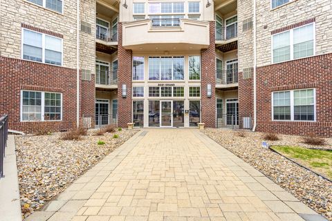 Condo For Sale - 3031 Grand Avenue #116<br/> Polk County, Des Moines, IA 50312