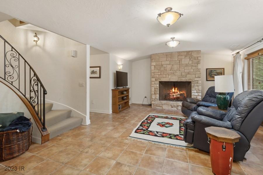 3306 John Lynde Road, Des Moines, Iowa image 24