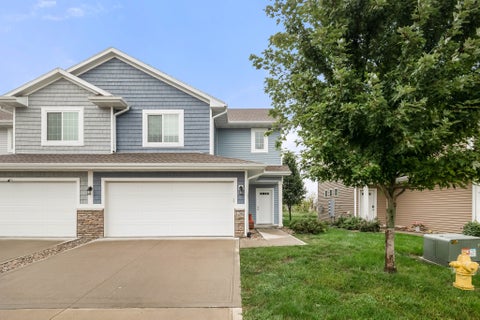 Condo For Sale - 136 Braeburn Lane<br/> Norwalk, IA 50211