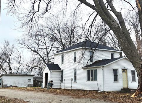 Apartment For Sale - 201 N Main Street<br/> Guthrie County, Yale, IA 50277