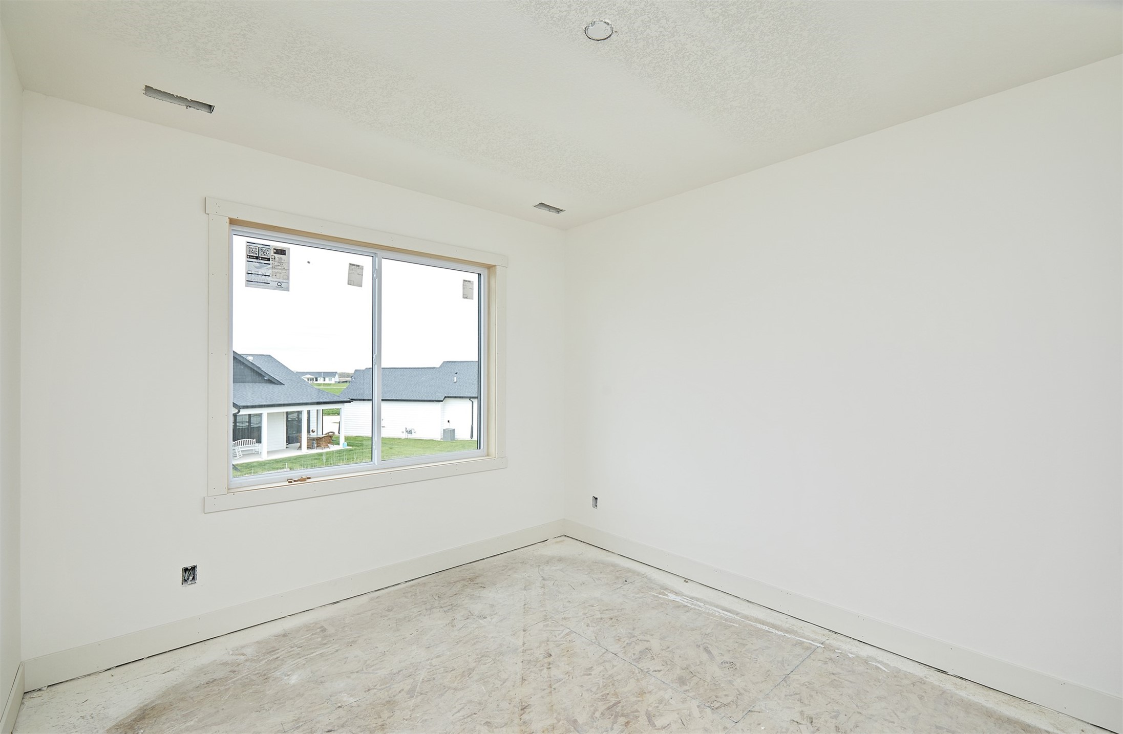 17987 Alpine Drive, Clive, Iowa image 9