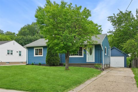 Homes For Sale - 3119 Holcomb Avenue<br/> Des Moines, IA 50310
