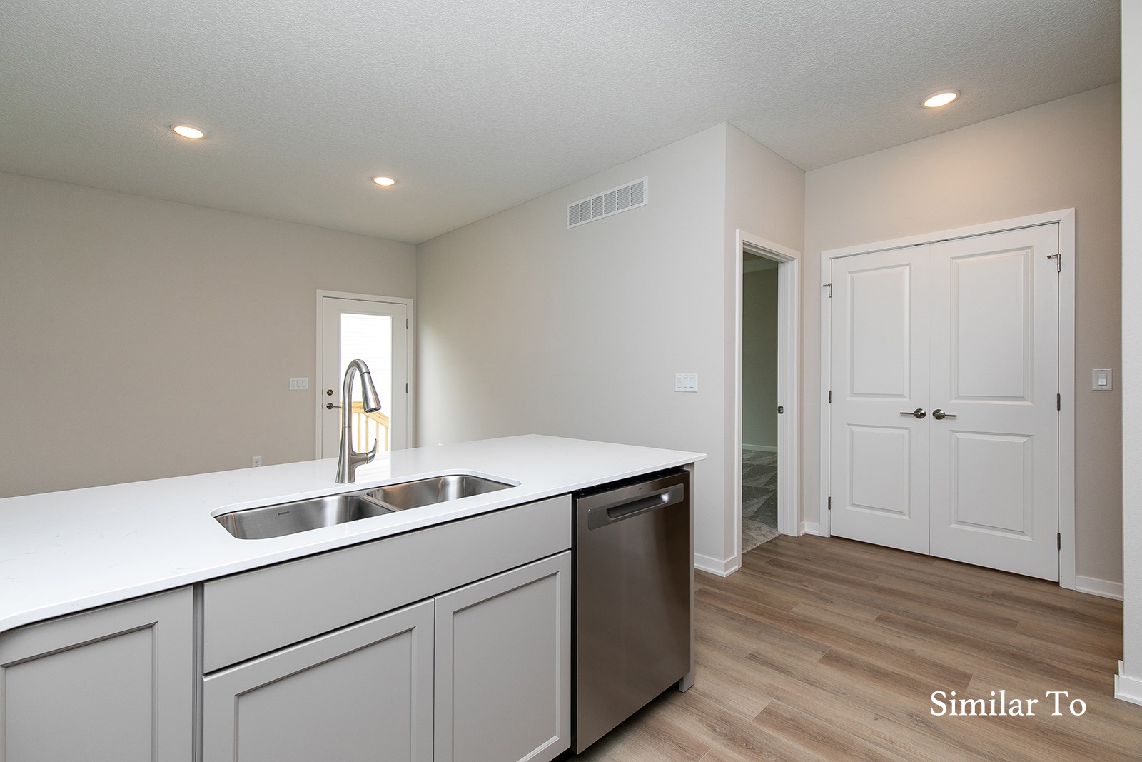940 Sawgrass Drive, Norwalk, Iowa image 14
