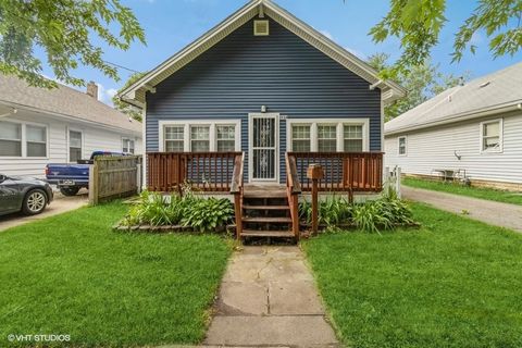 Single Family Residence in Des Moines IA 2734 Capitol Avenue.jpg