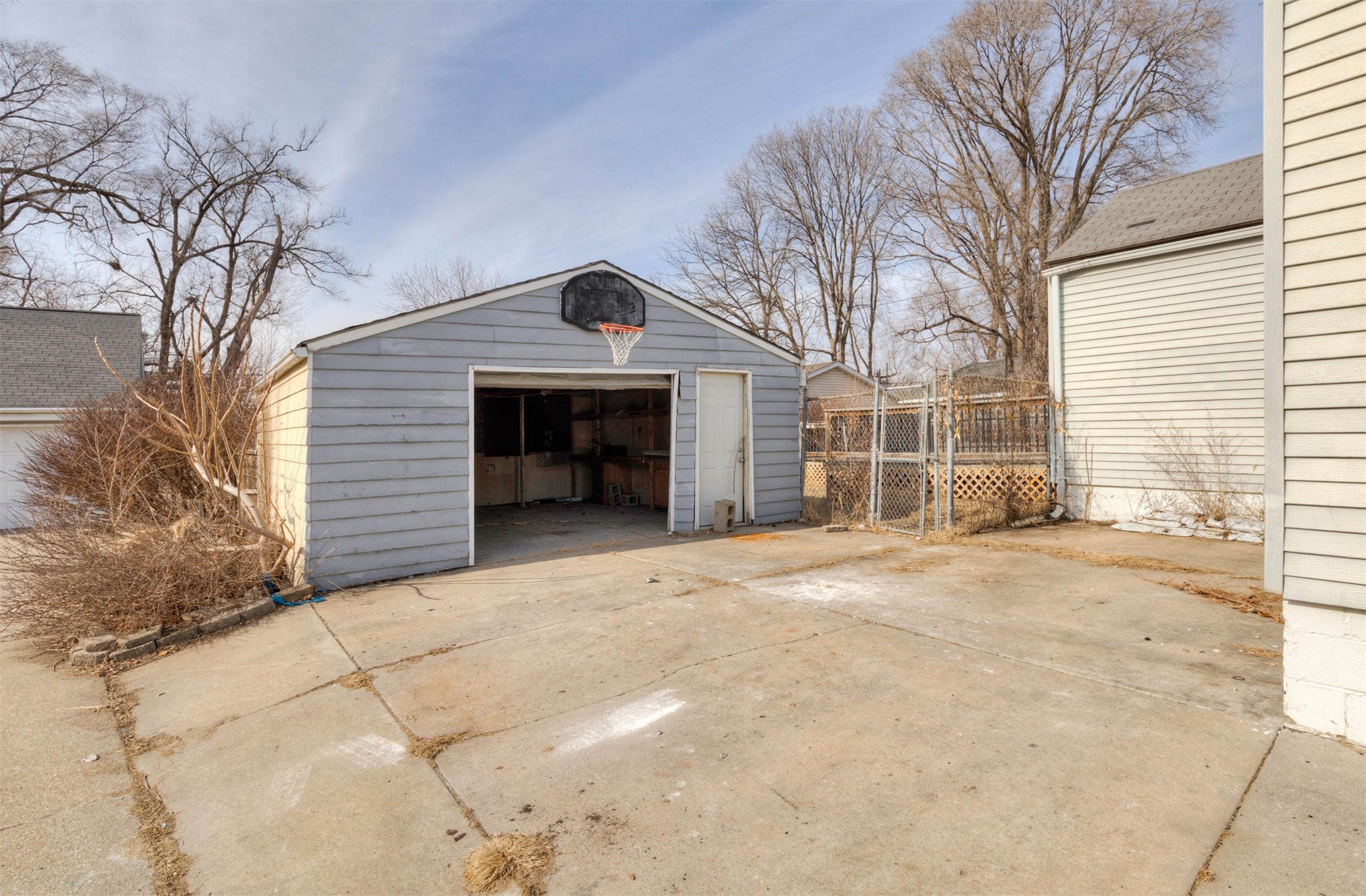 2000 E 23rd Street, Des Moines, Iowa image 4