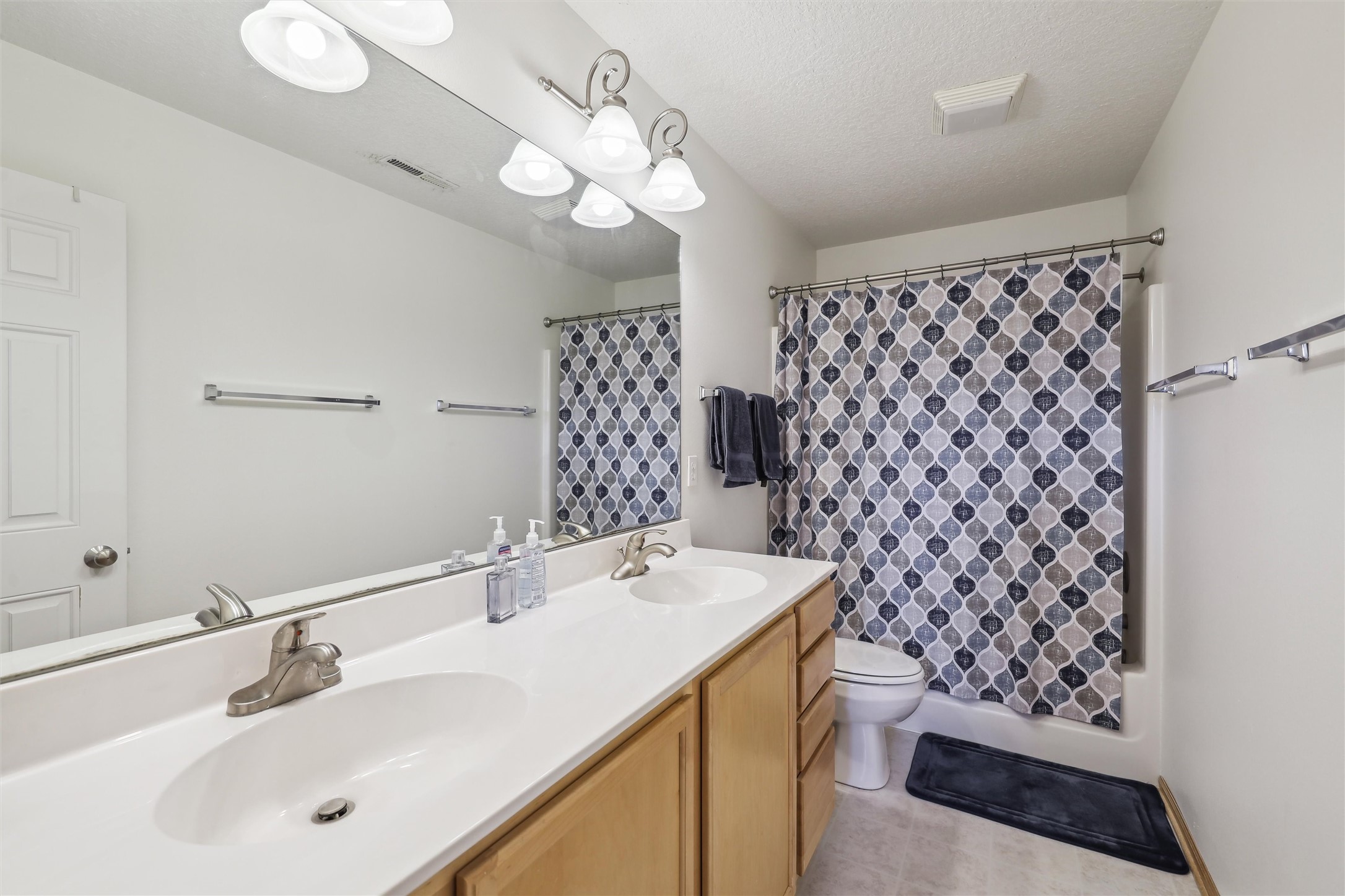 1416 Linden Circle, Adel, Iowa image 16