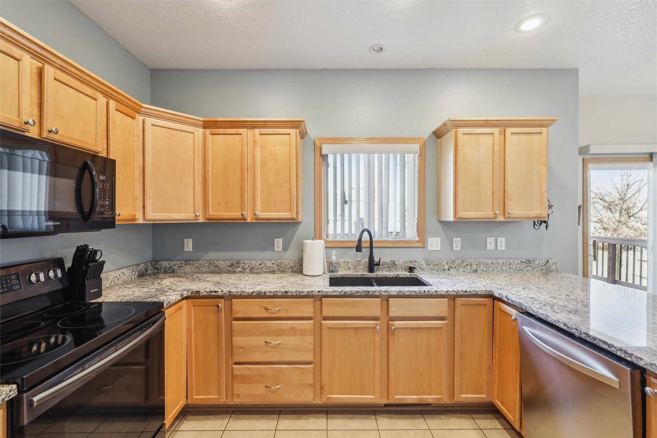 1416 Linden Circle, Adel, Iowa image 3